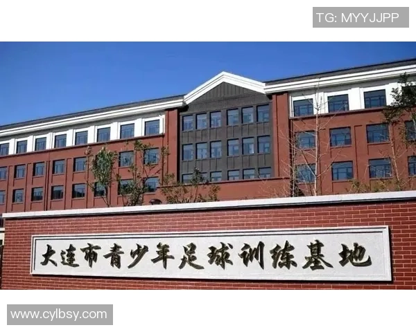 大连东北路小学足球队积极备战校园联赛展现青春风采与团队精神
